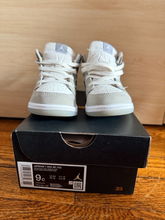 Other - Jordan 1 Mid SE Kids' Sneakers in Light Cream/Gray